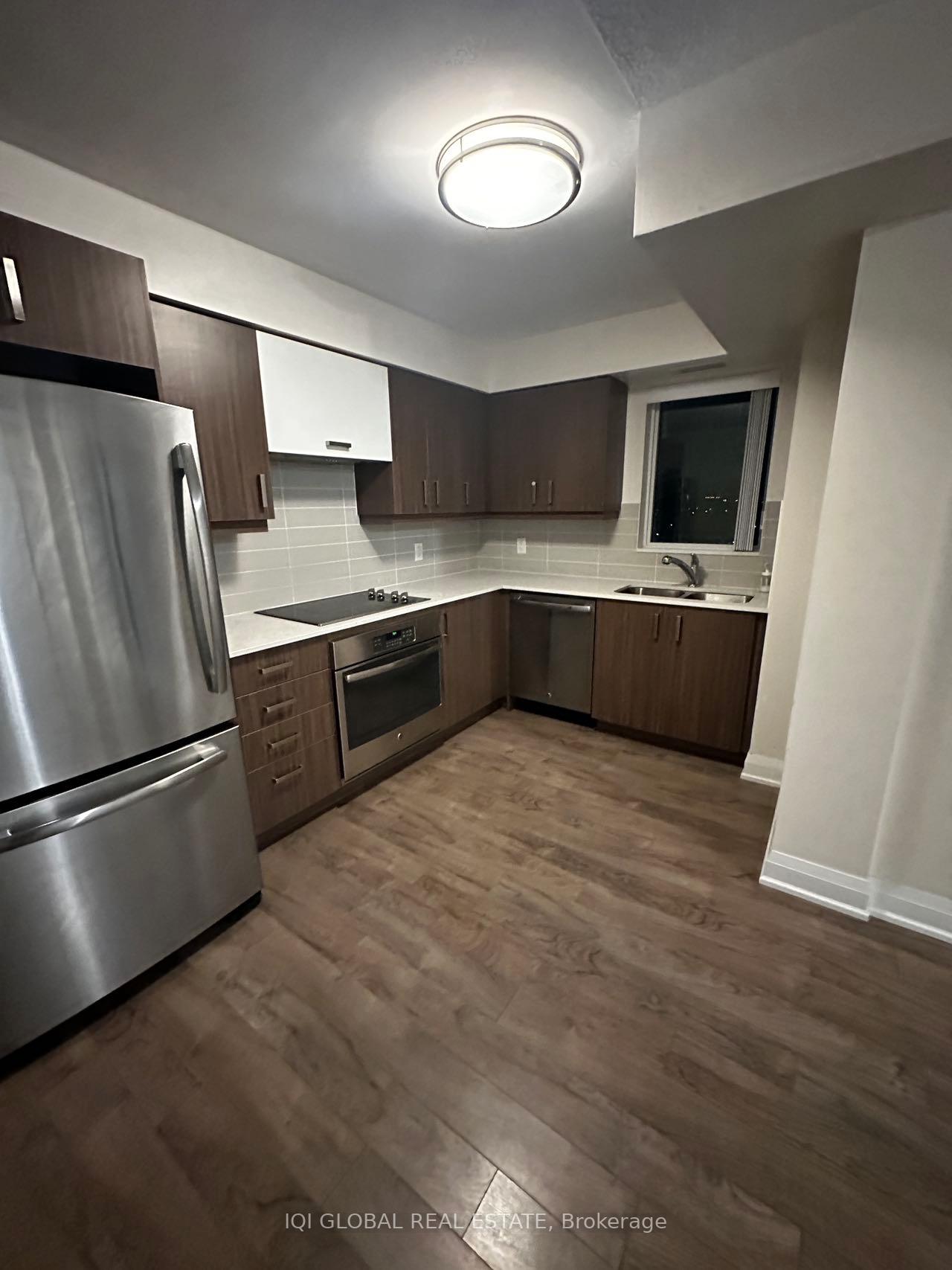 Photo 3 of Unit 1702, 18 Uptown(2nd Bedroom) Drive, Markham, Unionville — HOMEH