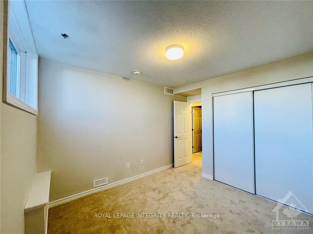 Photo 8 of 124 Michael Stoqua Street, Ottawa, CFB Rockcliffe and Area — HOMEH