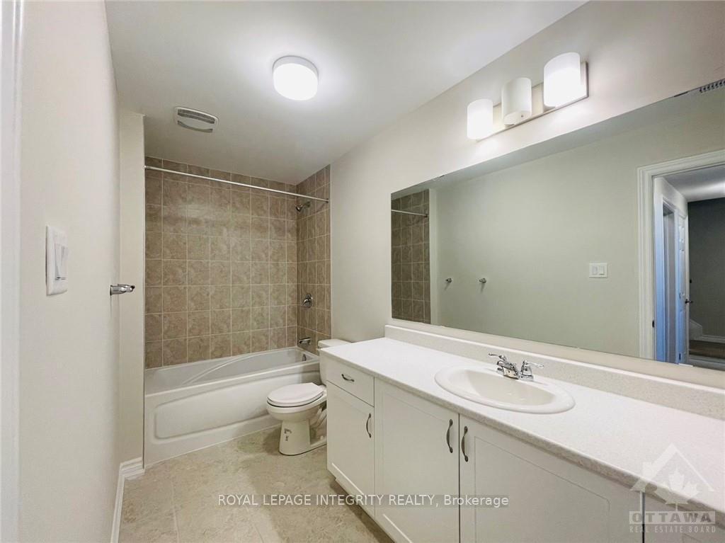 Photo 10 of 124 Michael Stoqua Street, Ottawa, CFB Rockcliffe and Area — HOMEH