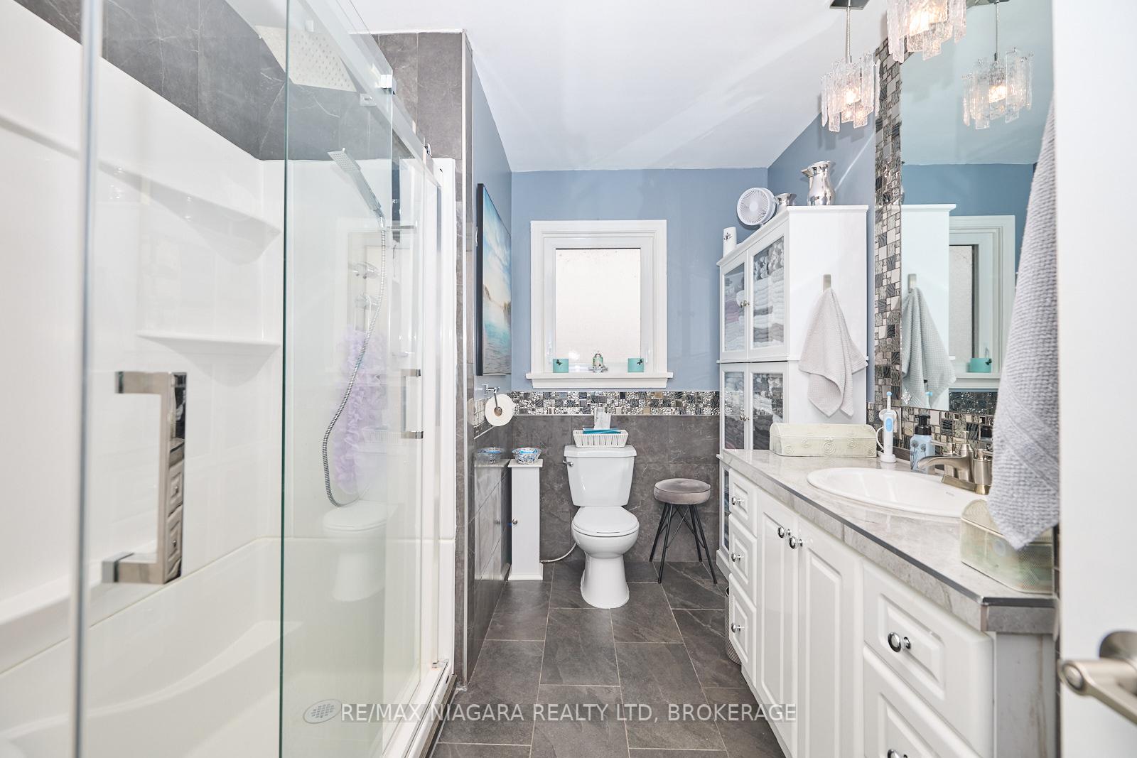 Photo 13 of 13 Lakeview Avenue, St. Catharines, Lakeshore — HOMEH