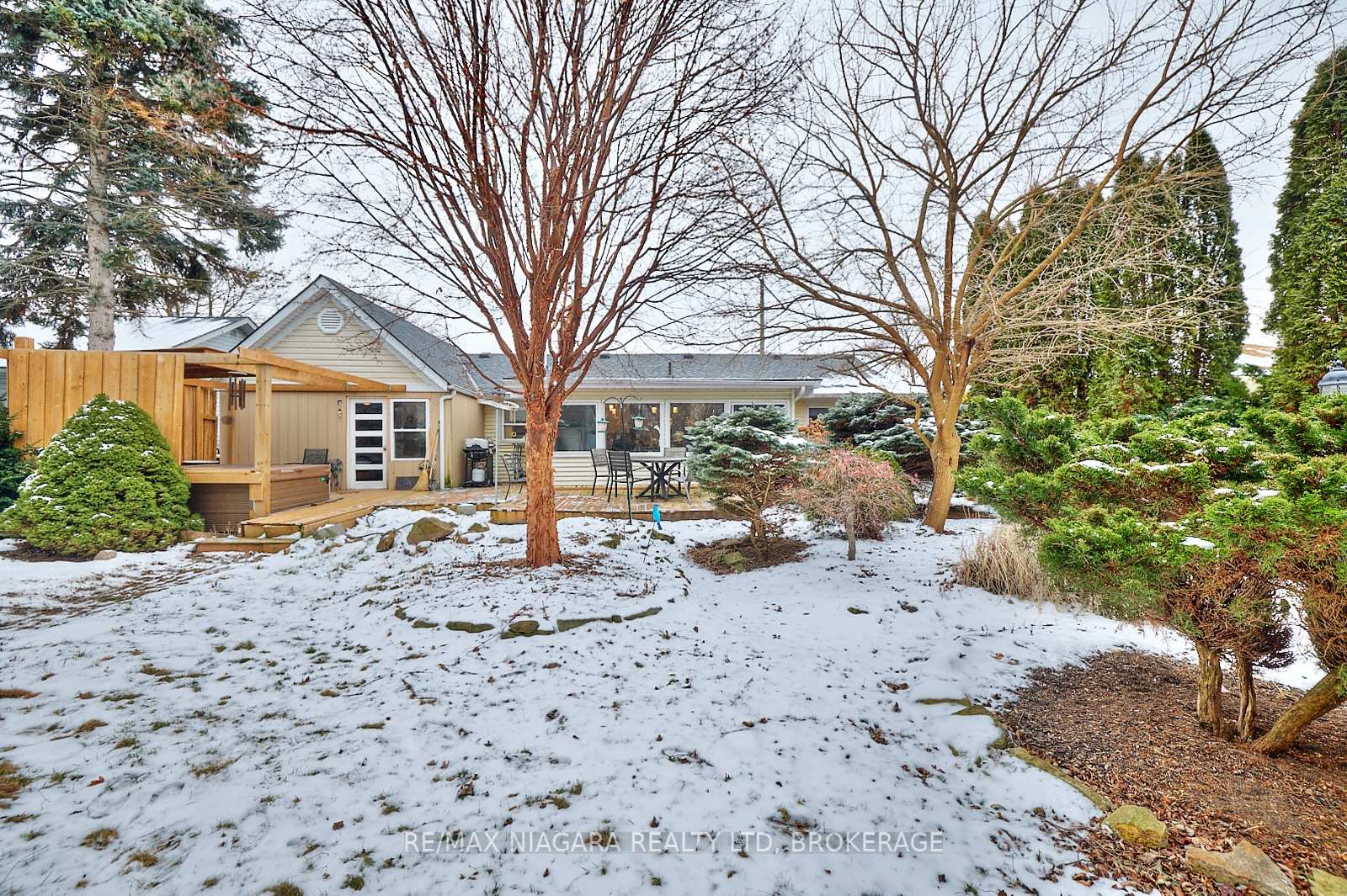 Photo 49 of 13 Lakeview Avenue, St. Catharines, Lakeshore — HOMEH