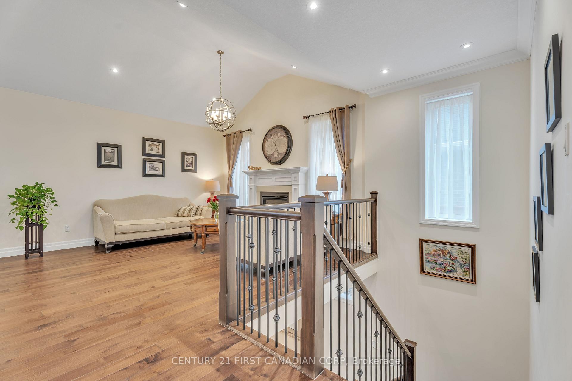 Photo 10 of 66 Carolina Crescent, St. Thomas — HOMEH