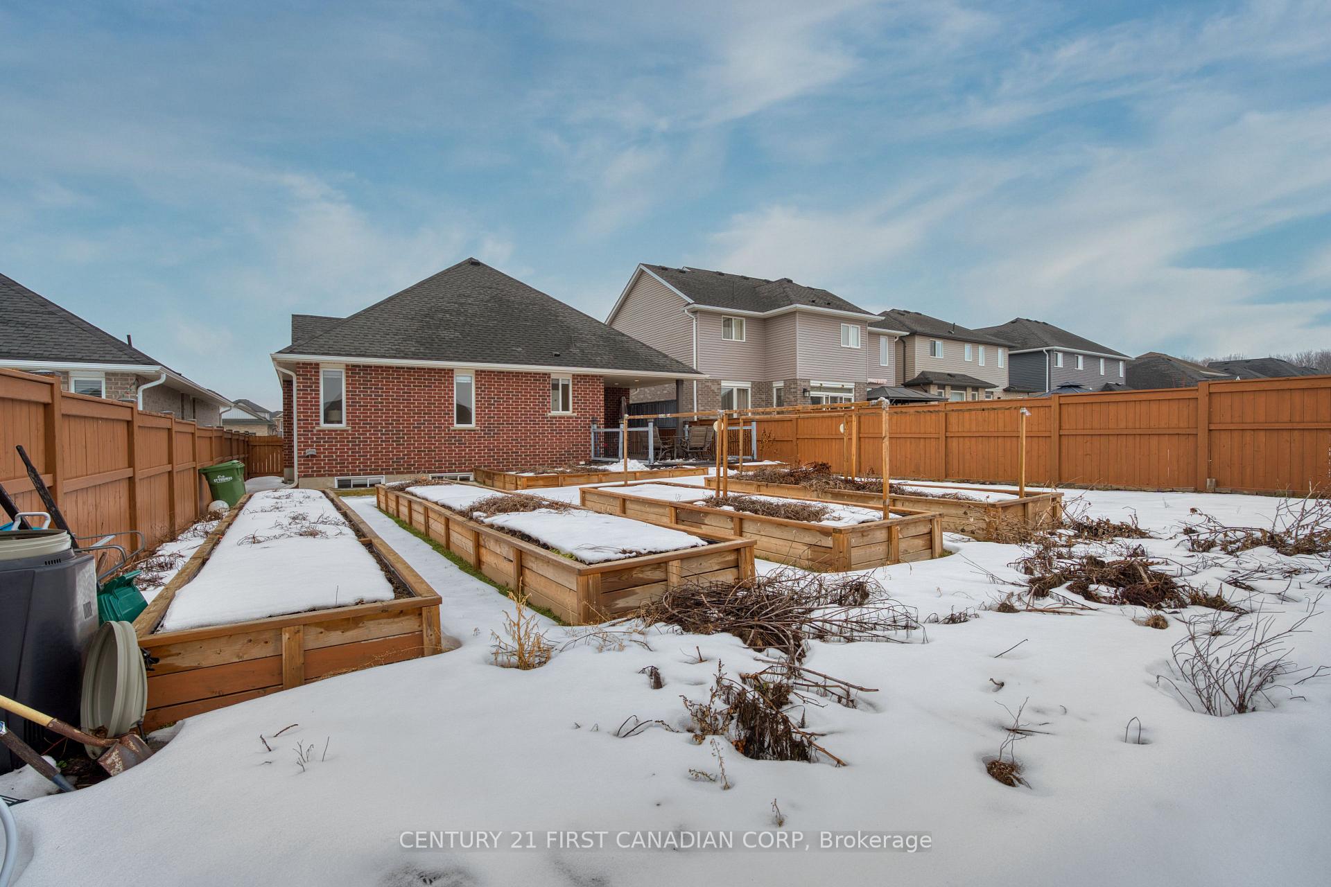 Photo 39 of 66 Carolina Crescent, St. Thomas — HOMEH
