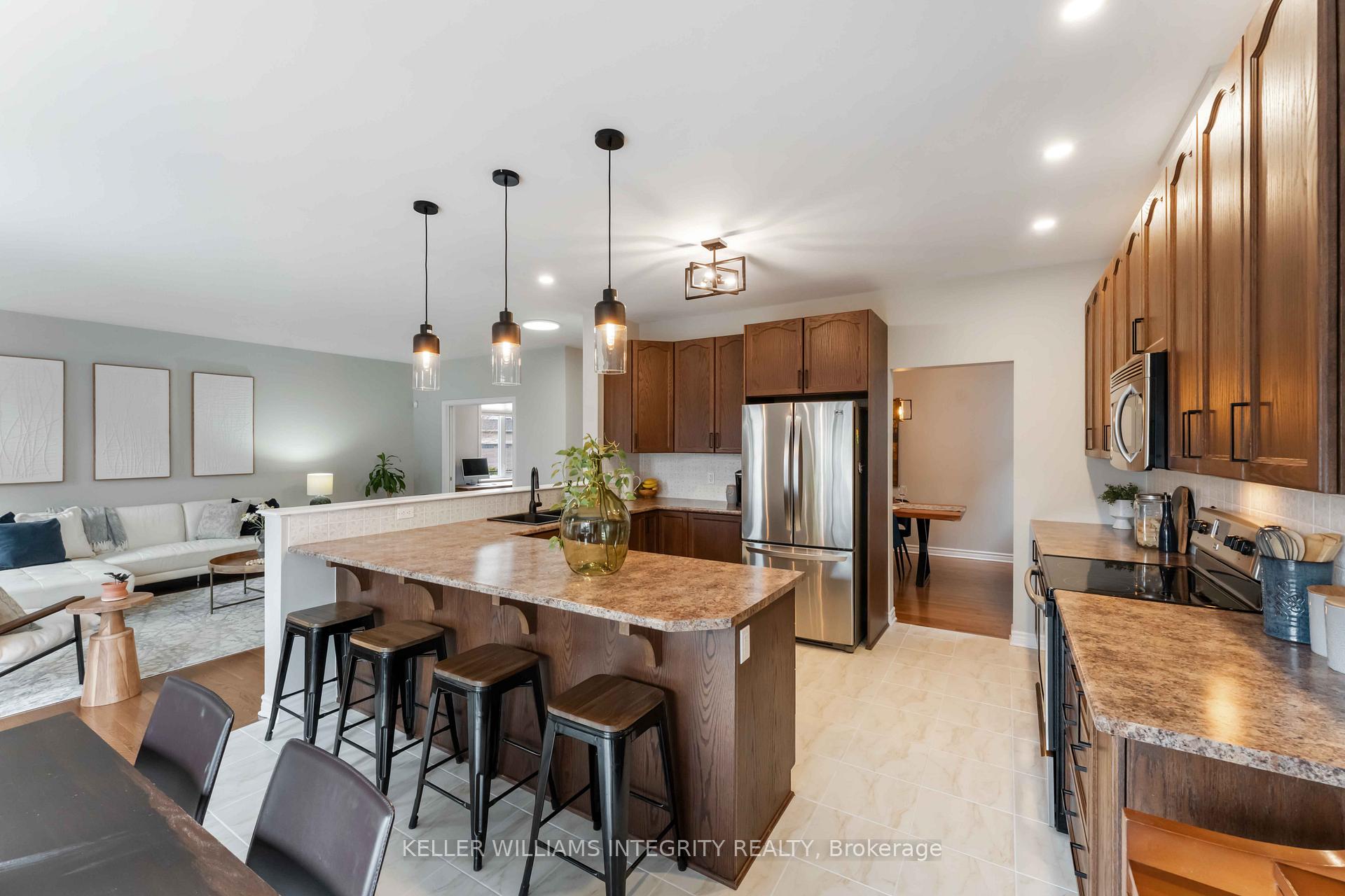 Photo 6 of 224 Denali Way, Ottawa, Stittsville (North) — HOMEH