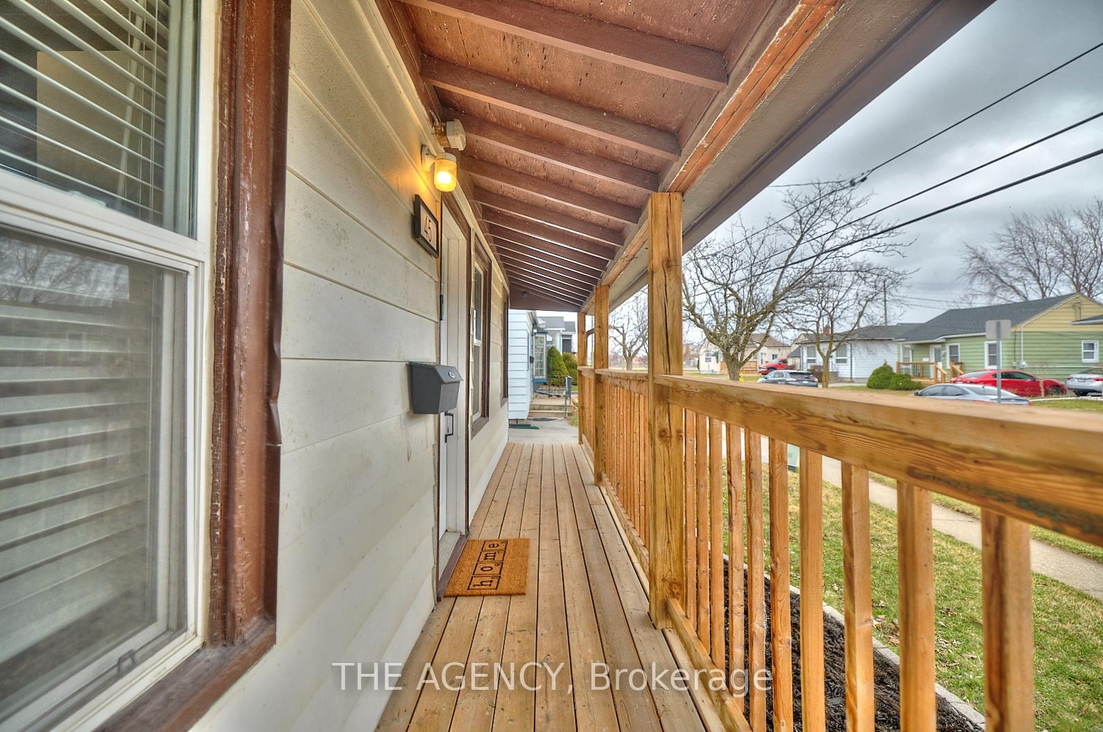 Photo 3 of 45 Bartlett Street, St. Catharines, Facer — HOMEH