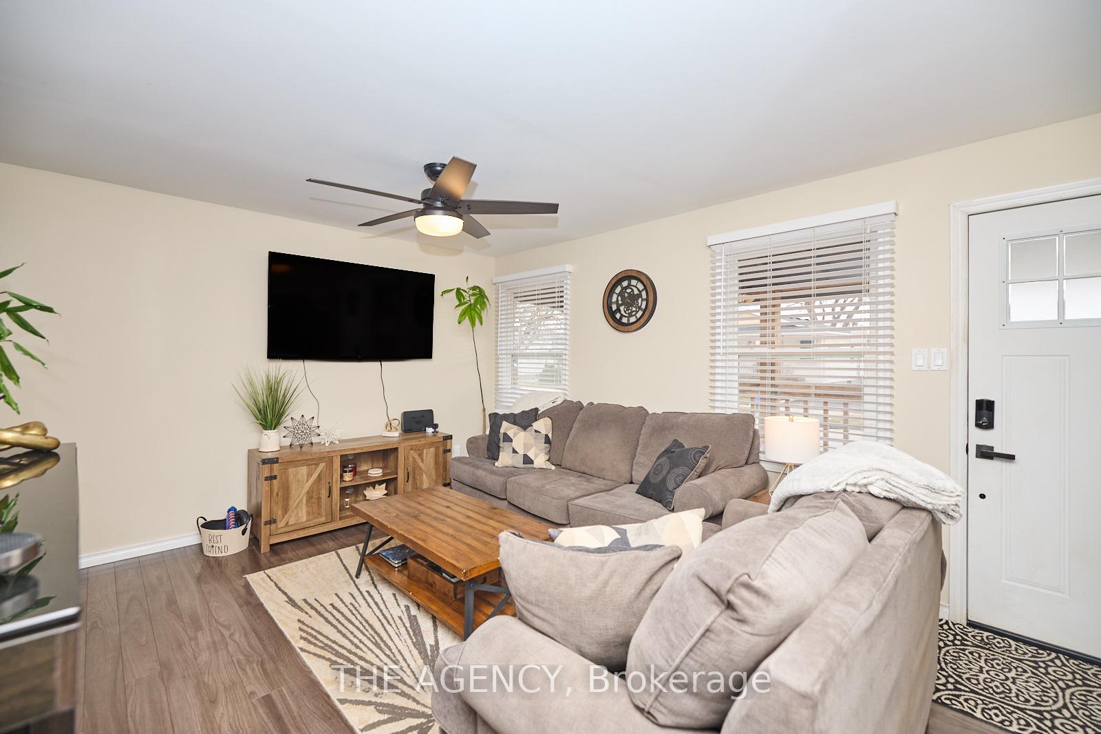 Photo 8 of 45 Bartlett Street, St. Catharines, Facer — HOMEH