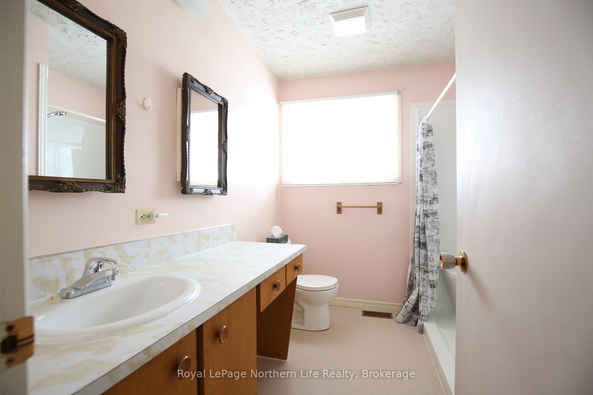 Photo 9 of 448 Main Street, Powassan — HOMEH