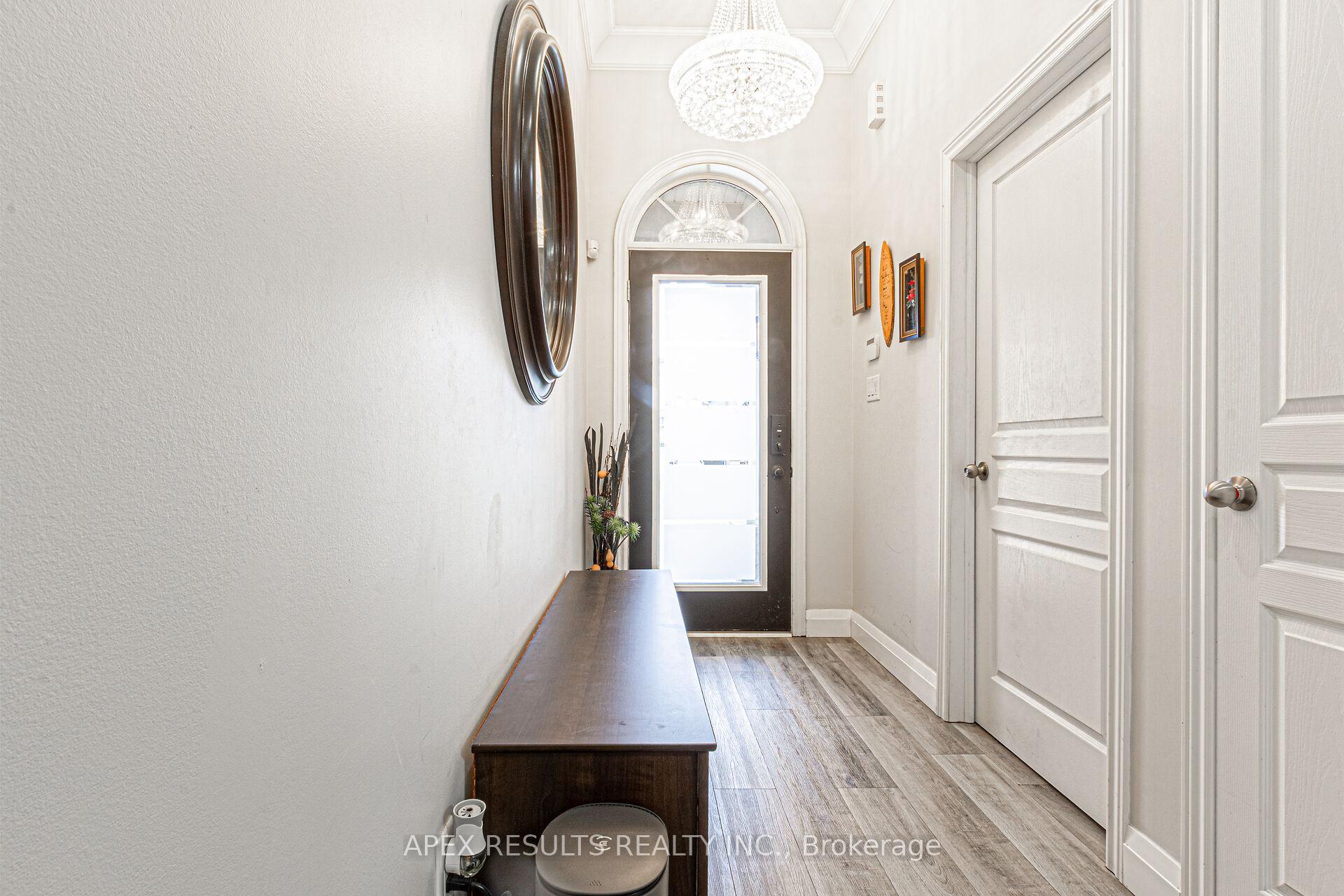 Photo 5 of 97 Trafalgar Drive, Hamilton, Stoney Creek Mountain — HOMEH
