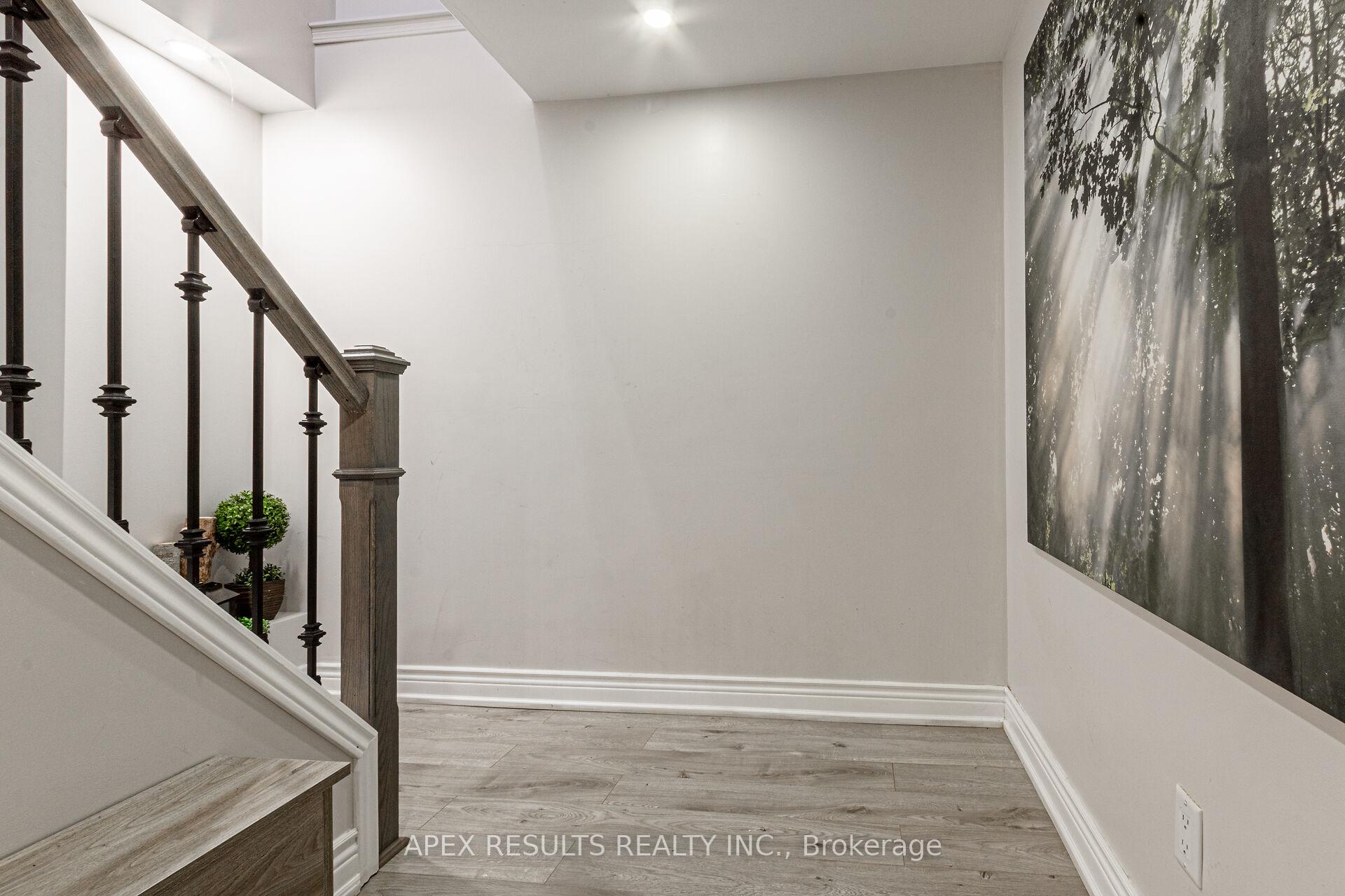 Photo 62 of 97 Trafalgar Drive, Hamilton, Stoney Creek Mountain — HOMEH