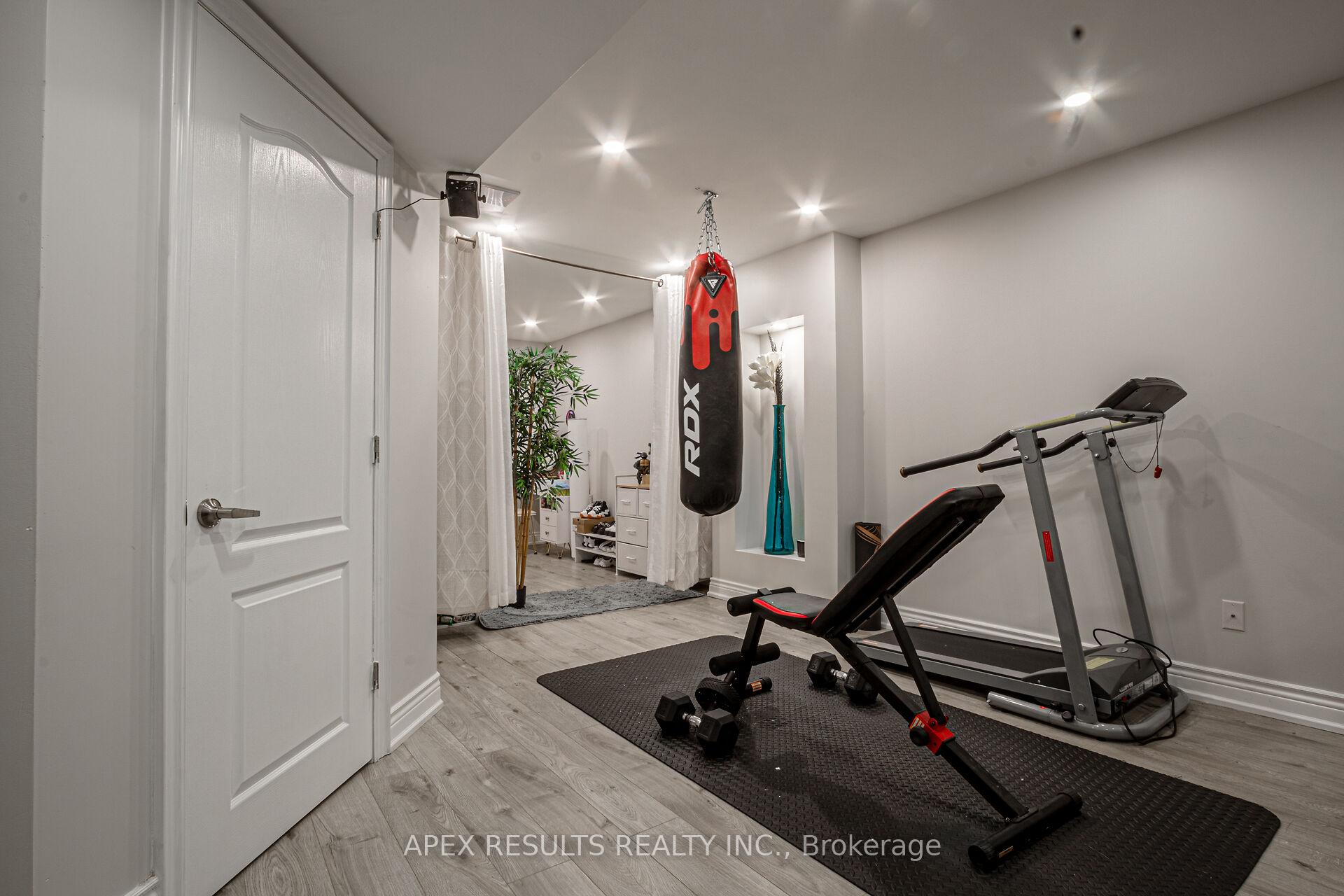 Photo 74 of 97 Trafalgar Drive, Hamilton, Stoney Creek Mountain — HOMEH