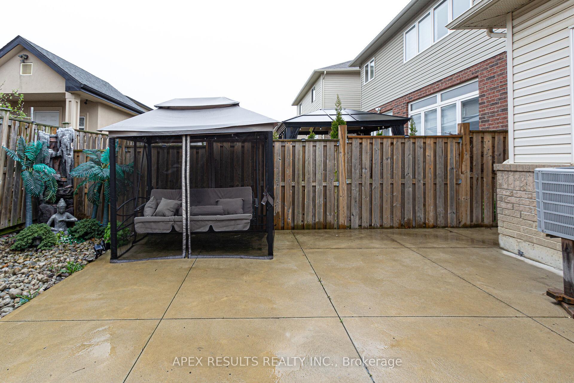 Photo 76 of 97 Trafalgar Drive, Hamilton, Stoney Creek Mountain — HOMEH
