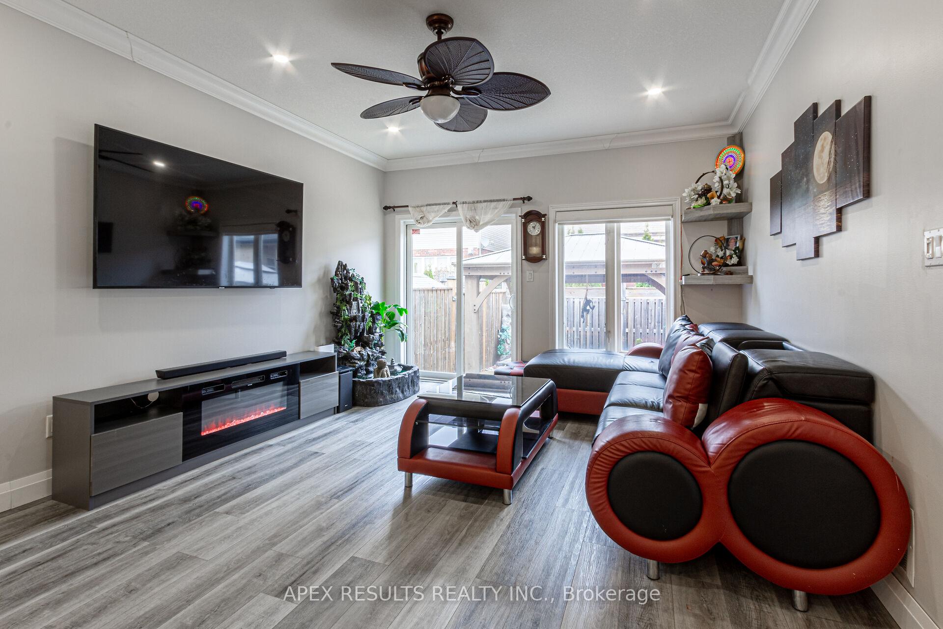 Photo 33 of 97 Trafalgar Drive, Hamilton, Stoney Creek Mountain — HOMEH