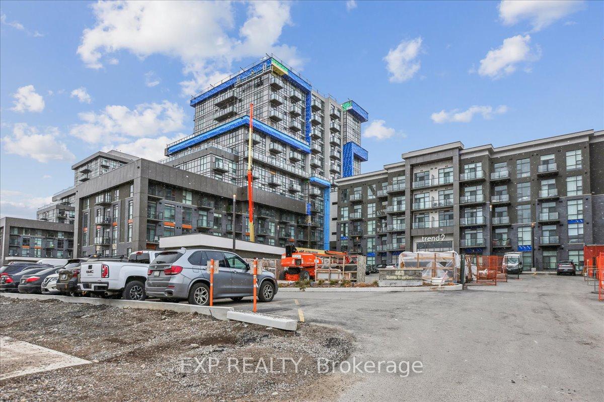 Photo 3 of Unit 904, 460 Dundas Street E, Hamilton, Waterdown — HOMEH