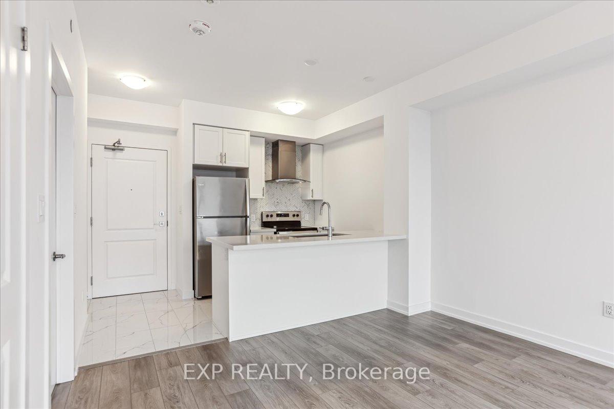 Photo 9 of Unit 904, 460 Dundas Street E, Hamilton, Waterdown — HOMEH
