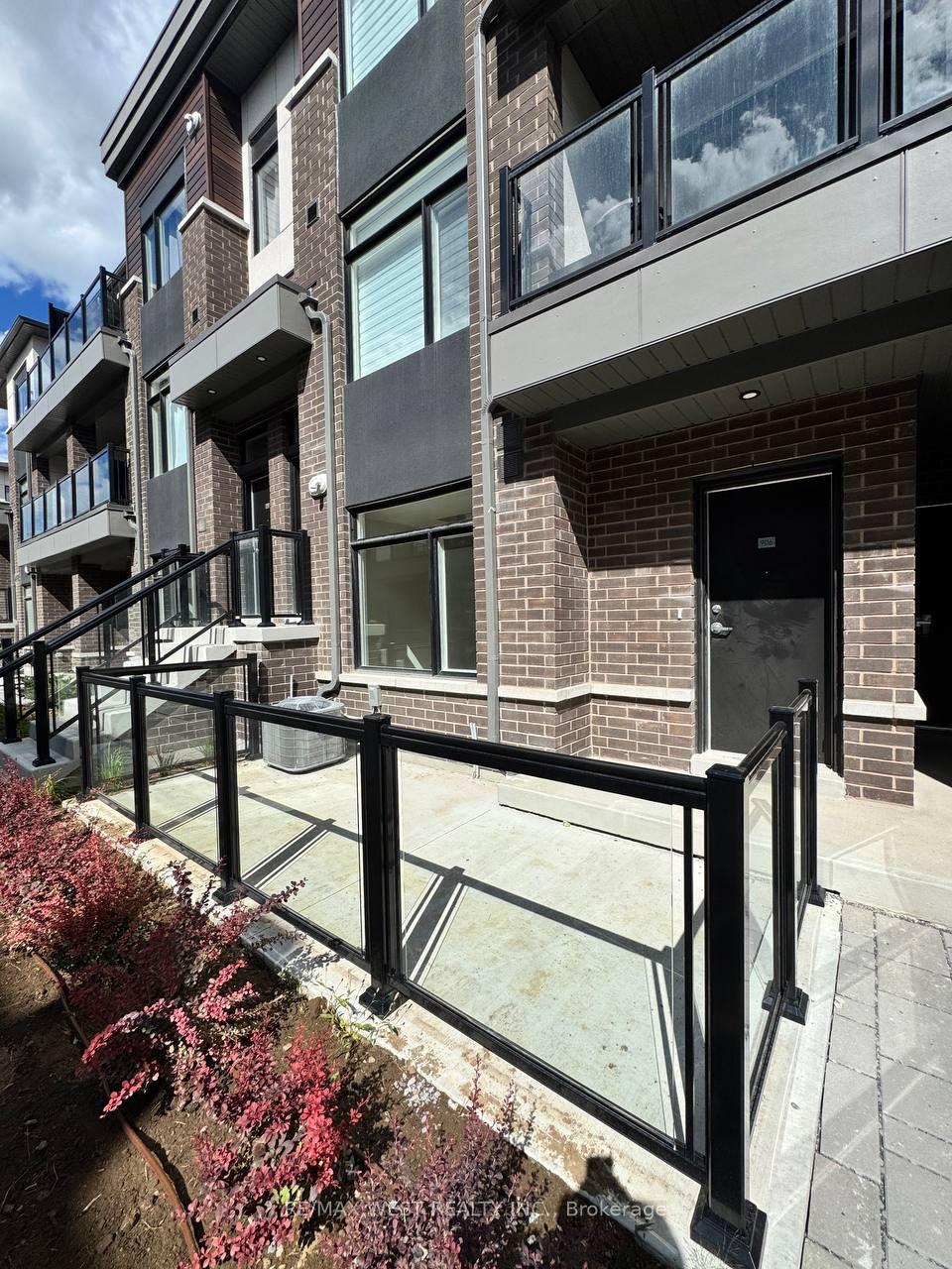 Photo 1 of Unit 906, 1695 Dersan Street, Pickering, Duffin Heights — HOMEH