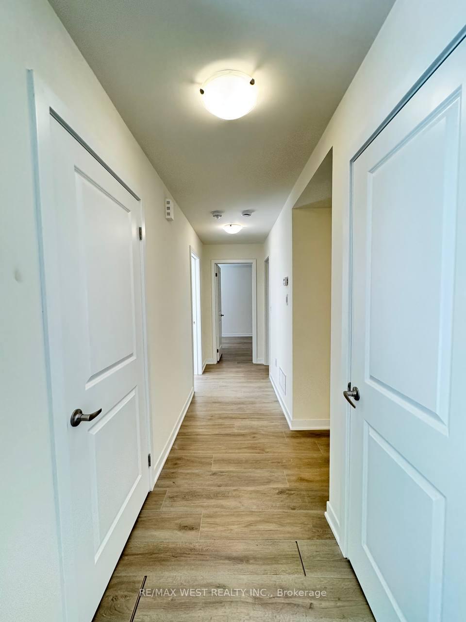 Photo 8 of Unit 906, 1695 Dersan Street, Pickering, Duffin Heights — HOMEH