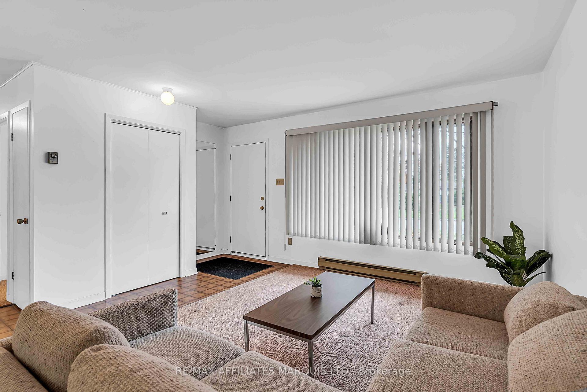 Photo 7 of 812 Kenyon Crescent, Cornwall — HOMEH
