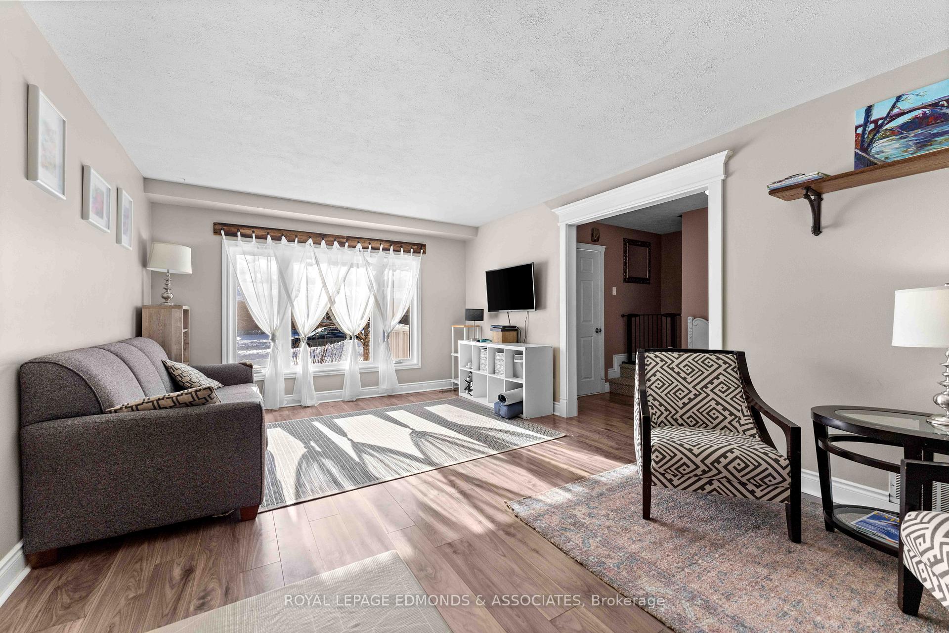 Photo 6 of 33A Hillcrest Avenue, Deep River — HOMEH