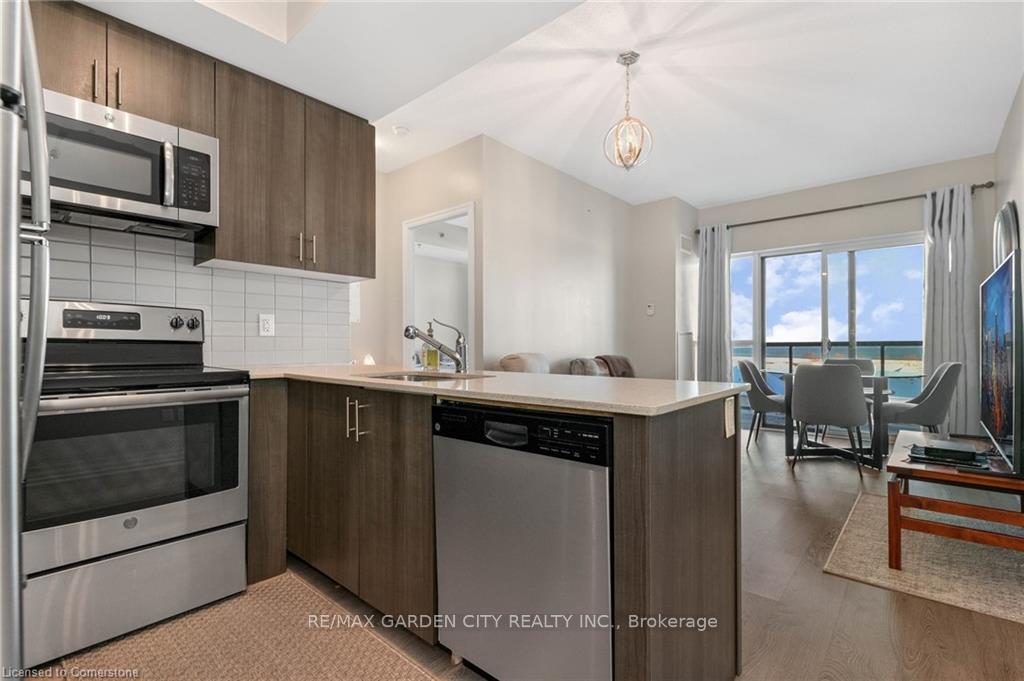 Photo 5 of Unit 408, 560 North Service Road, Grimsby, Grimsby Beach — HOMEH