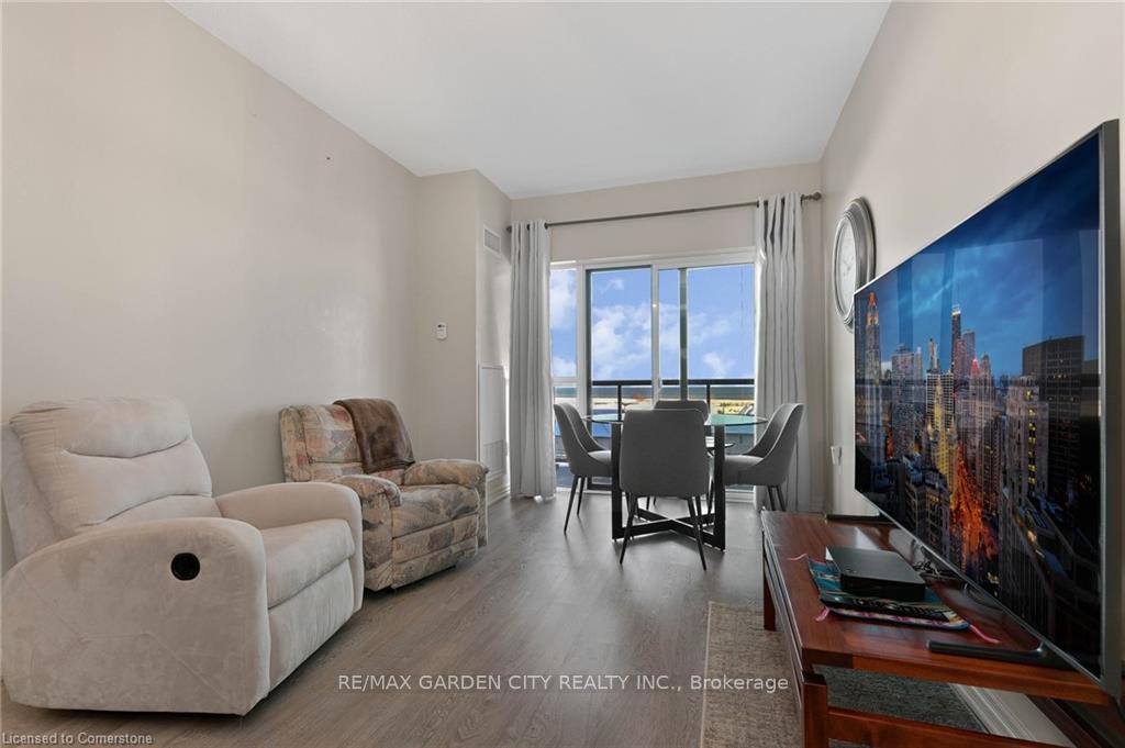 Photo 7 of Unit 408, 560 North Service Road, Grimsby, Grimsby Beach — HOMEH