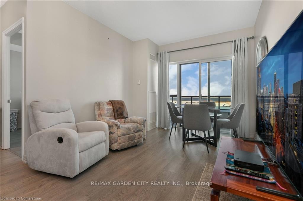 Photo 9 of Unit 408, 560 North Service Road, Grimsby, Grimsby Beach — HOMEH
