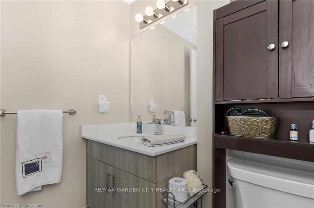 Photo 11 of Unit 408, 560 North Service Road, Grimsby, Grimsby Beach — HOMEH