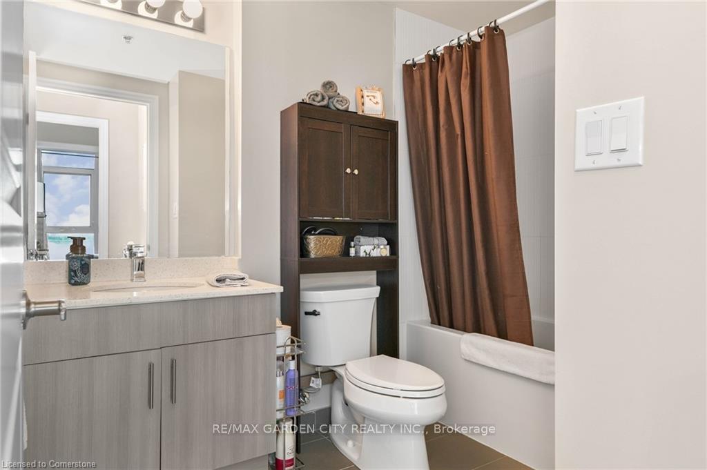 Photo 12 of Unit 408, 560 North Service Road, Grimsby, Grimsby Beach — HOMEH