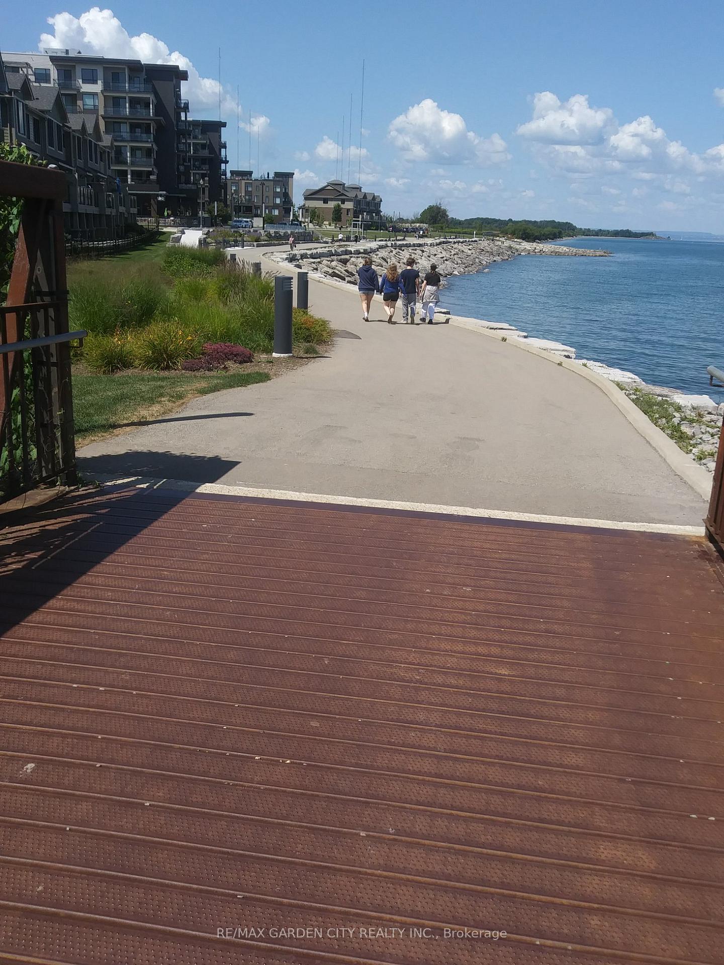 Photo 16 of Unit 408, 560 North Service Road, Grimsby, Grimsby Beach — HOMEH