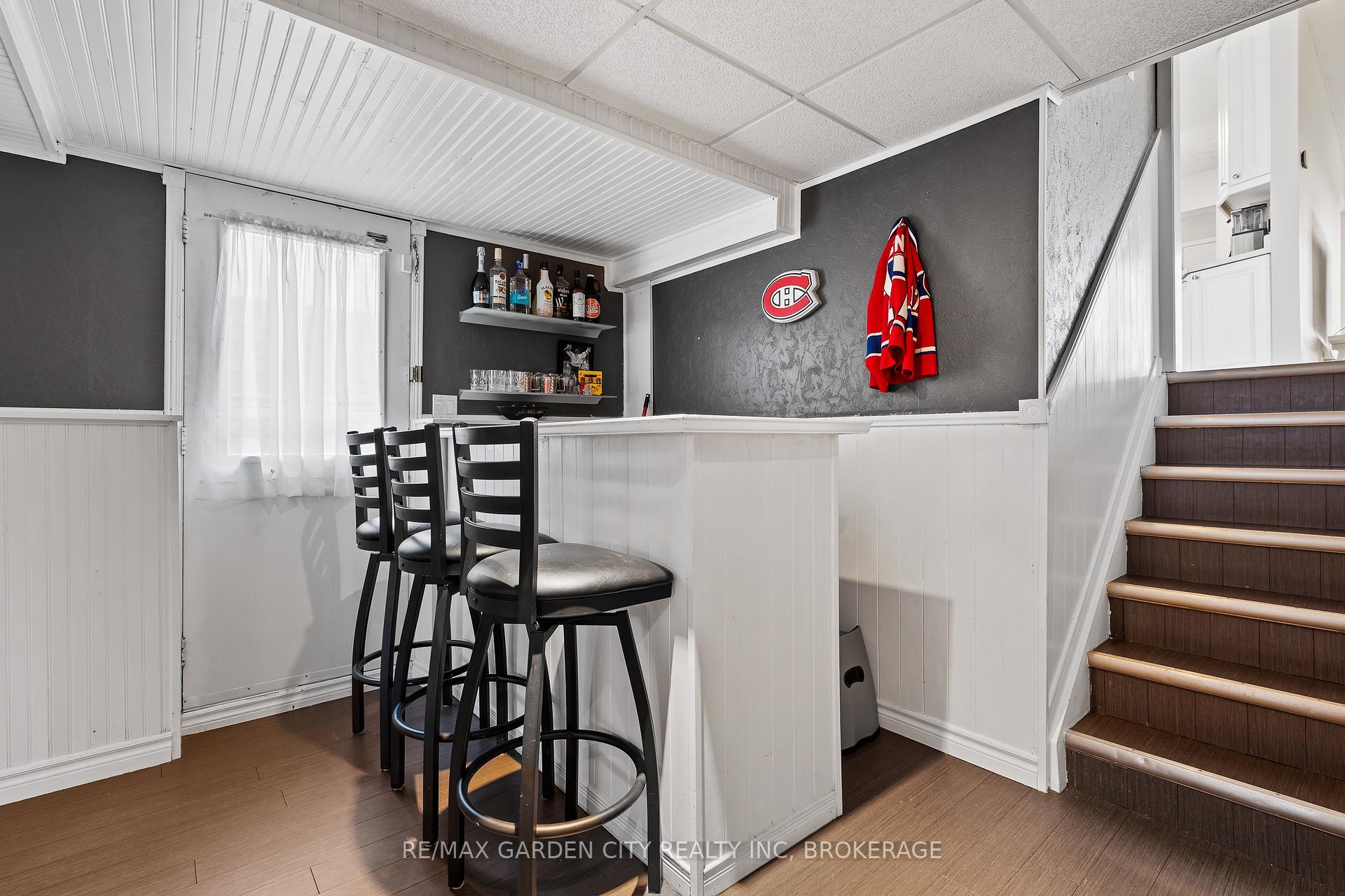 Photo 21 of 51 Autumn Place, St. Catharines, Secord Woods — HOMEH