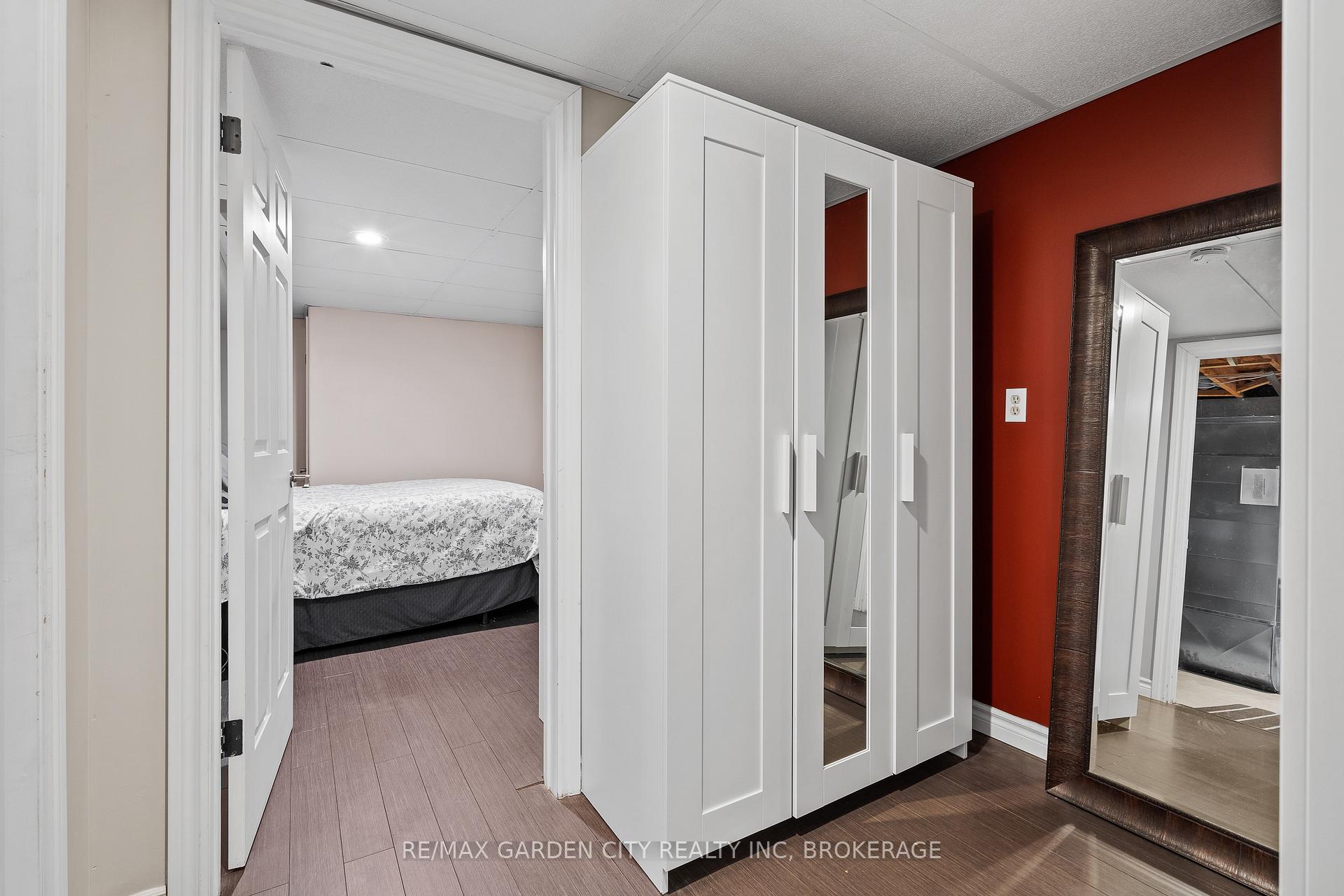 Photo 42 of 51 Autumn Place, St. Catharines, Secord Woods — HOMEH