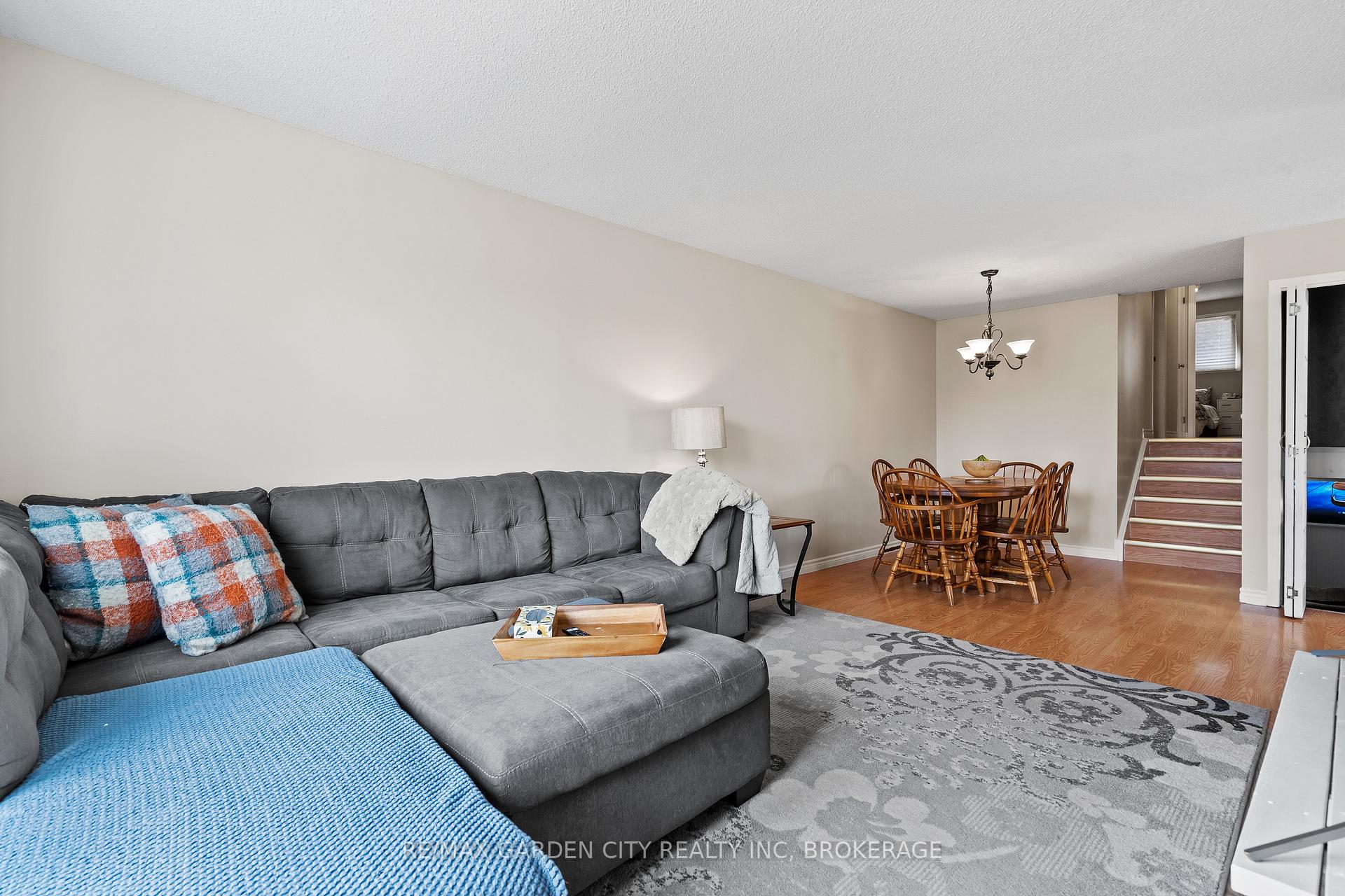 Photo 28 of 51 Autumn Place, St. Catharines, Secord Woods — HOMEH