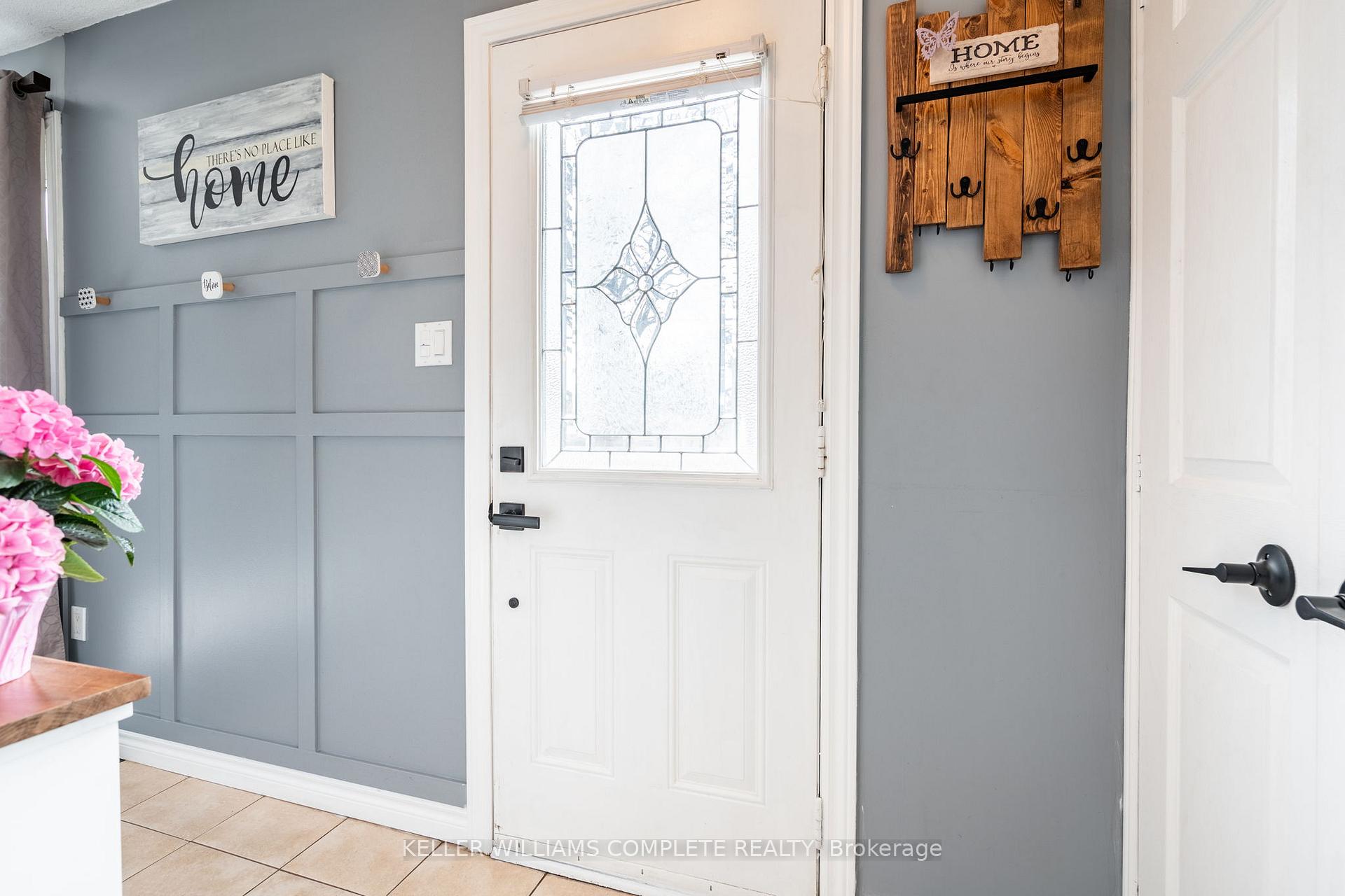 Photo 7 of 47 Locheed Drive, Hamilton, Lisgar — HOMEH