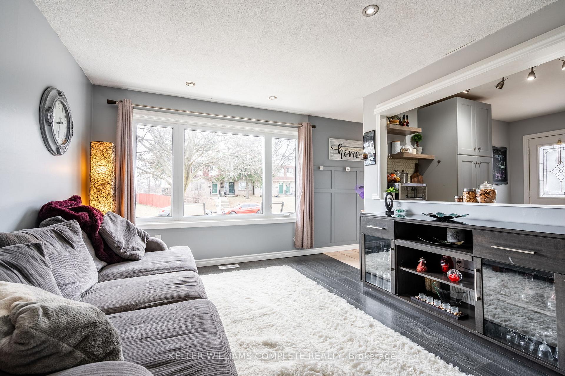 Photo 12 of 47 Locheed Drive, Hamilton, Lisgar — HOMEH