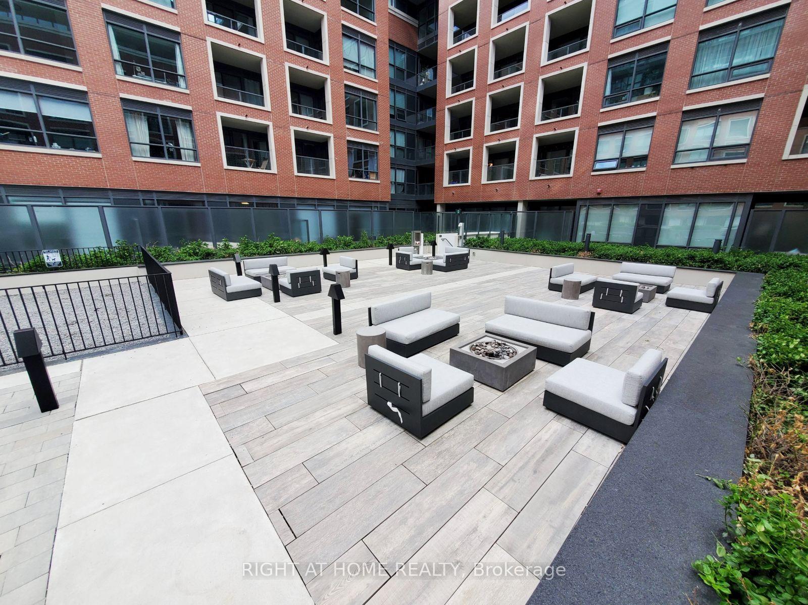 Photo 8 of Unit 913, 33 Frederick Todd Way, Toronto, Thorncliffe Park — HOMEH