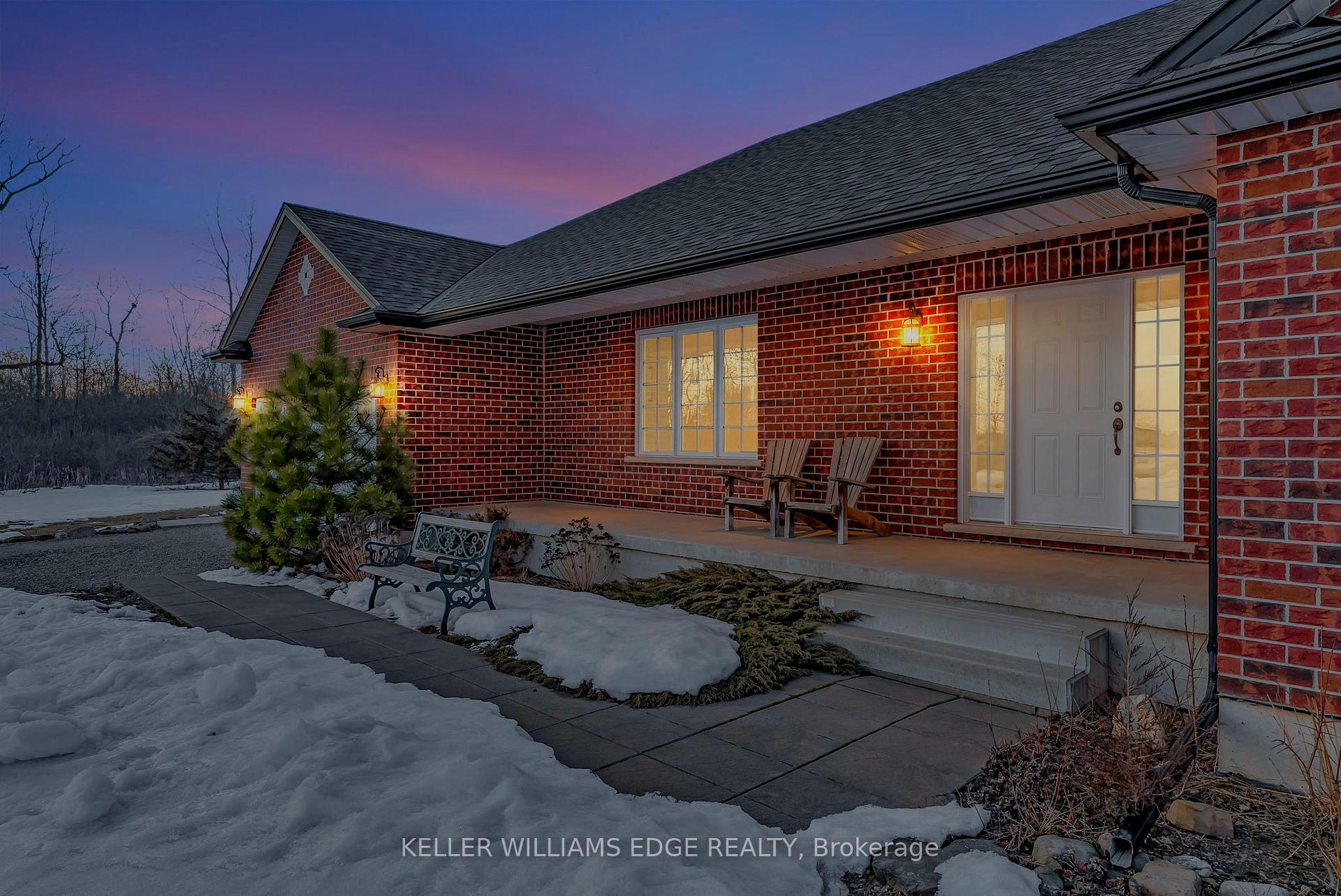 Photo 2 of 949 Highland Road E, Hamilton, Rural Stoney Creek — HOMEH