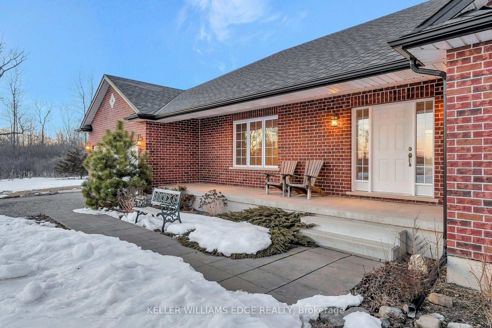 Photo 4 of 949 Highland Road E, Hamilton, Rural Stoney Creek — HOMEH