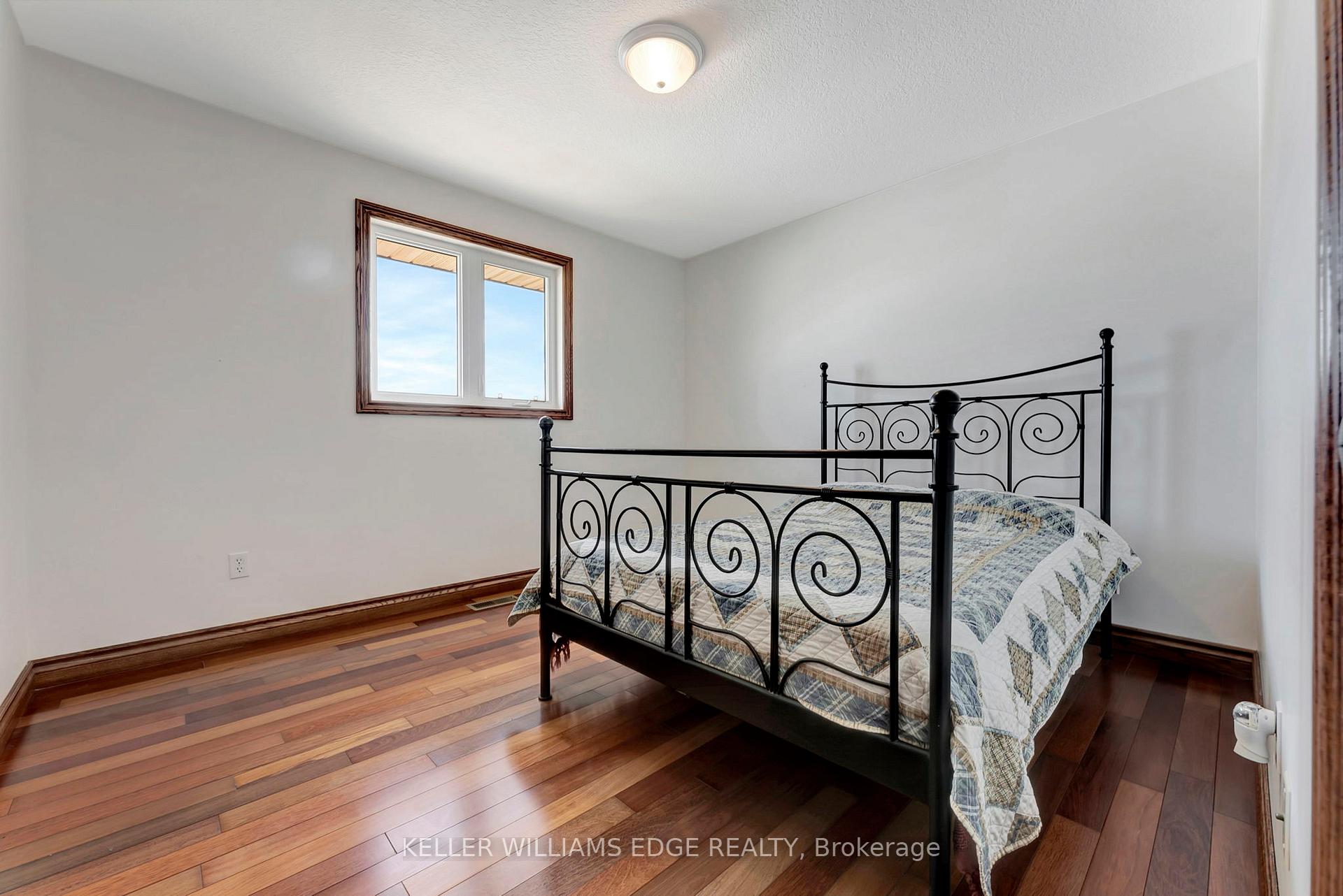 Photo 15 of 949 Highland Road E, Hamilton, Rural Stoney Creek — HOMEH