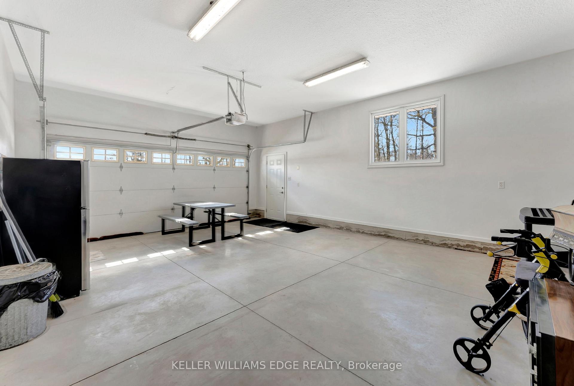 Photo 21 of 949 Highland Road E, Hamilton, Rural Stoney Creek — HOMEH