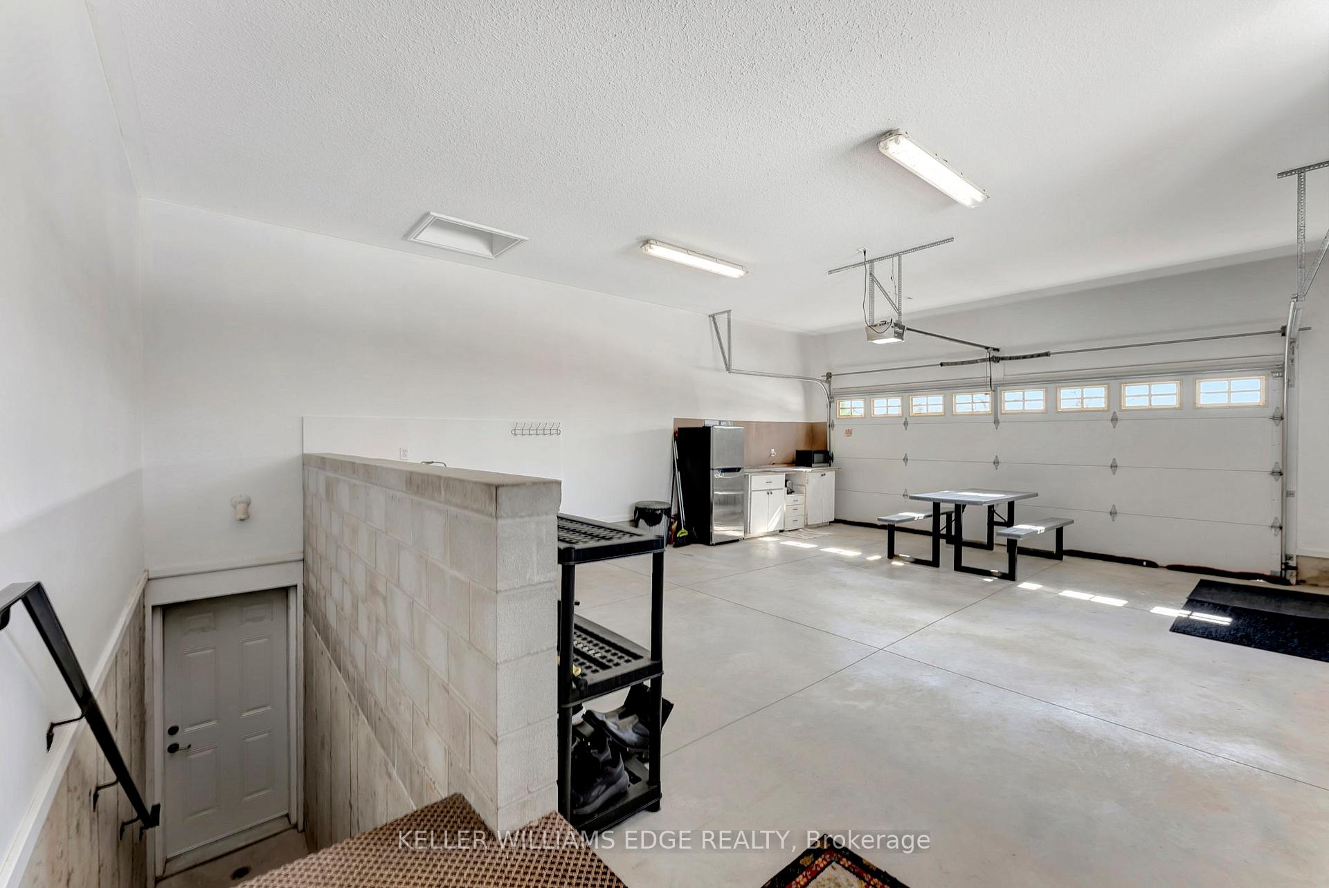 Photo 22 of 949 Highland Road E, Hamilton, Rural Stoney Creek — HOMEH