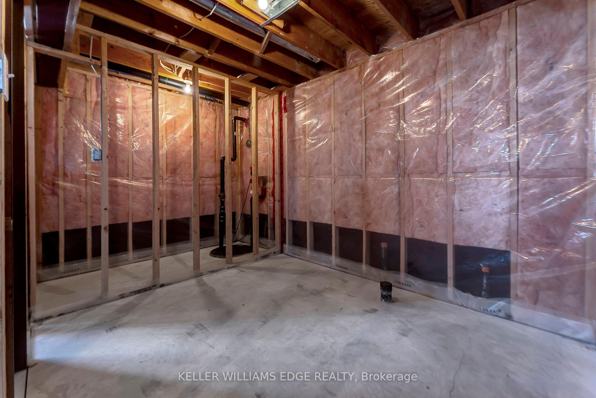 Photo 27 of 949 Highland Road E, Hamilton, Rural Stoney Creek — HOMEH