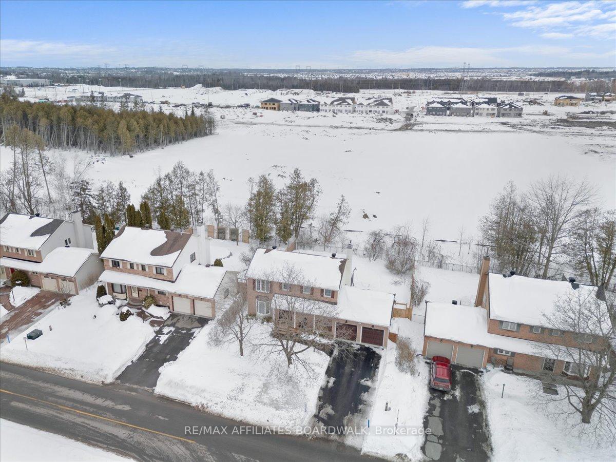 Photo 4 of 320 Liard Street, Ottawa, Stittsville (South) — HOMEH