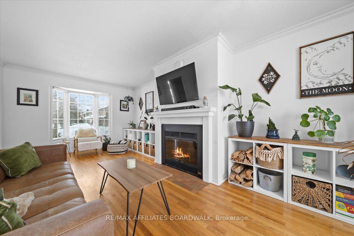 Photo 7 of 320 Liard Street, Ottawa, Stittsville (South) — HOMEH