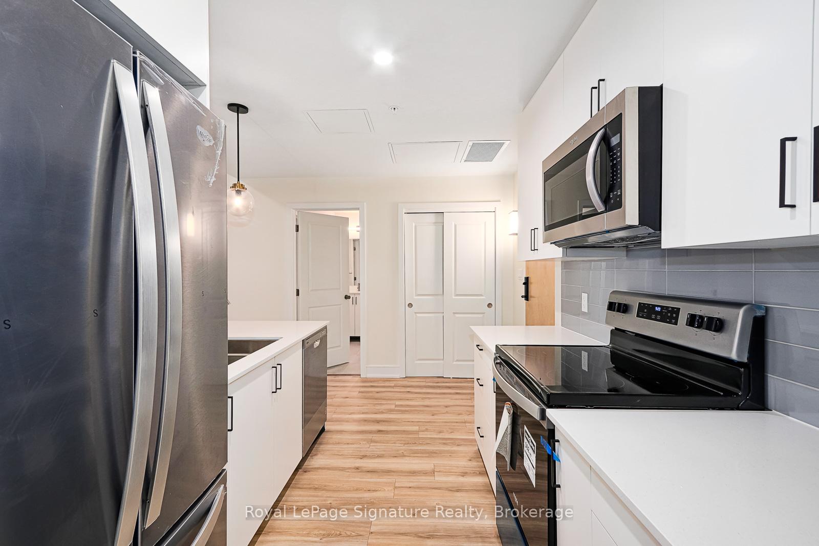 Photo 8 of Unit 208, 121 Mary Street, Clearview, Creemore — HOMEH