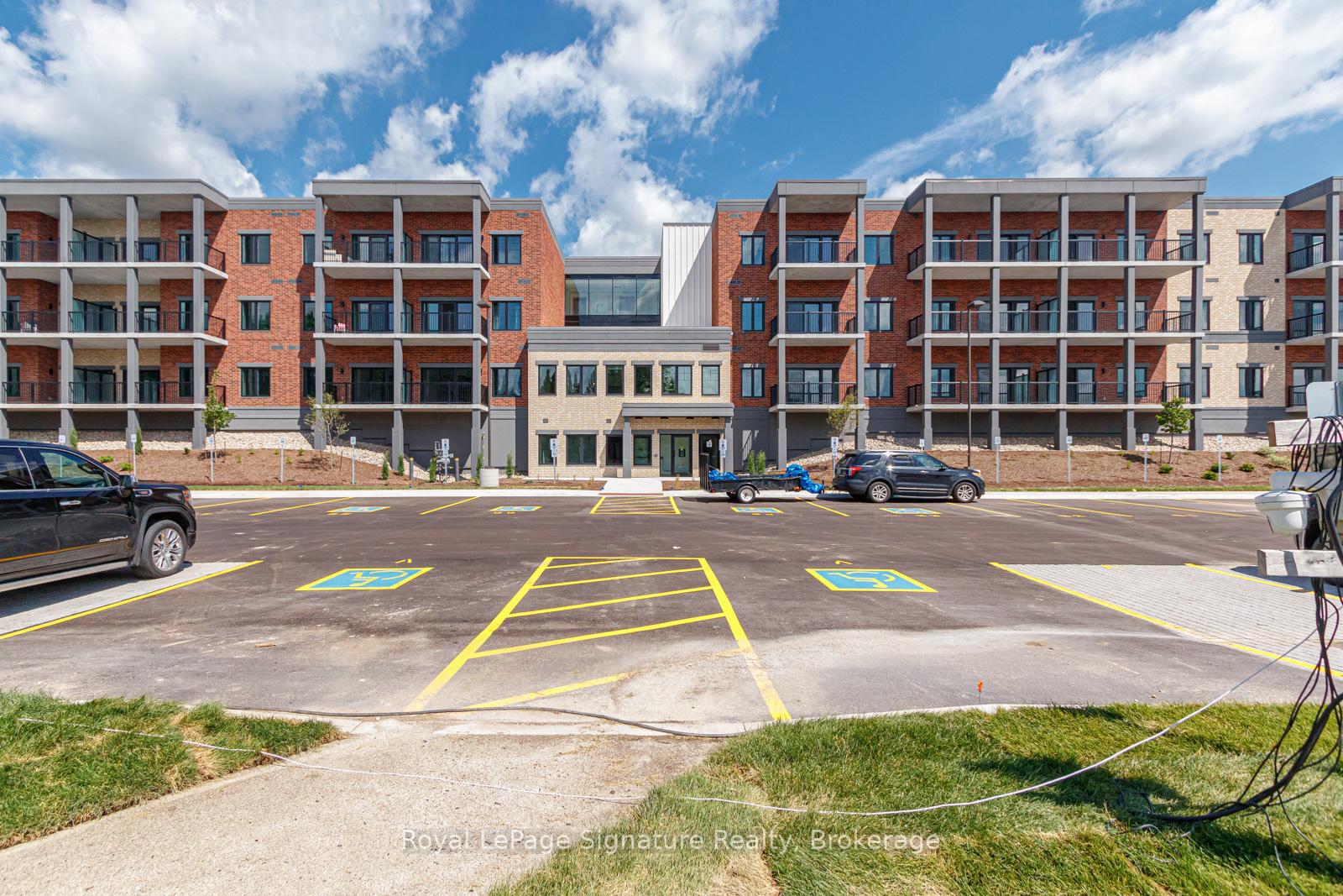 Photo 52 of Unit 208, 121 Mary Street, Clearview, Creemore — HOMEH