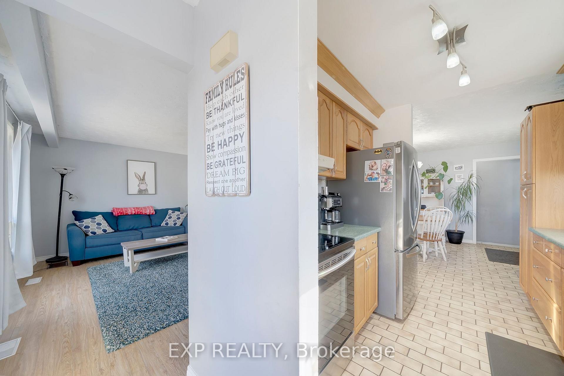 Photo 4 of 4 Dunn Street, St. Catharines, Burleigh Hill — HOMEH