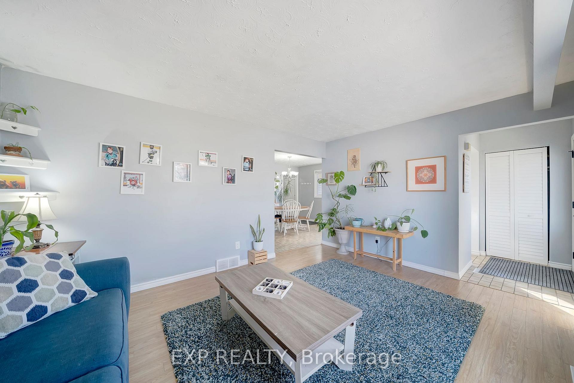 Photo 10 of 4 Dunn Street, St. Catharines, Burleigh Hill — HOMEH