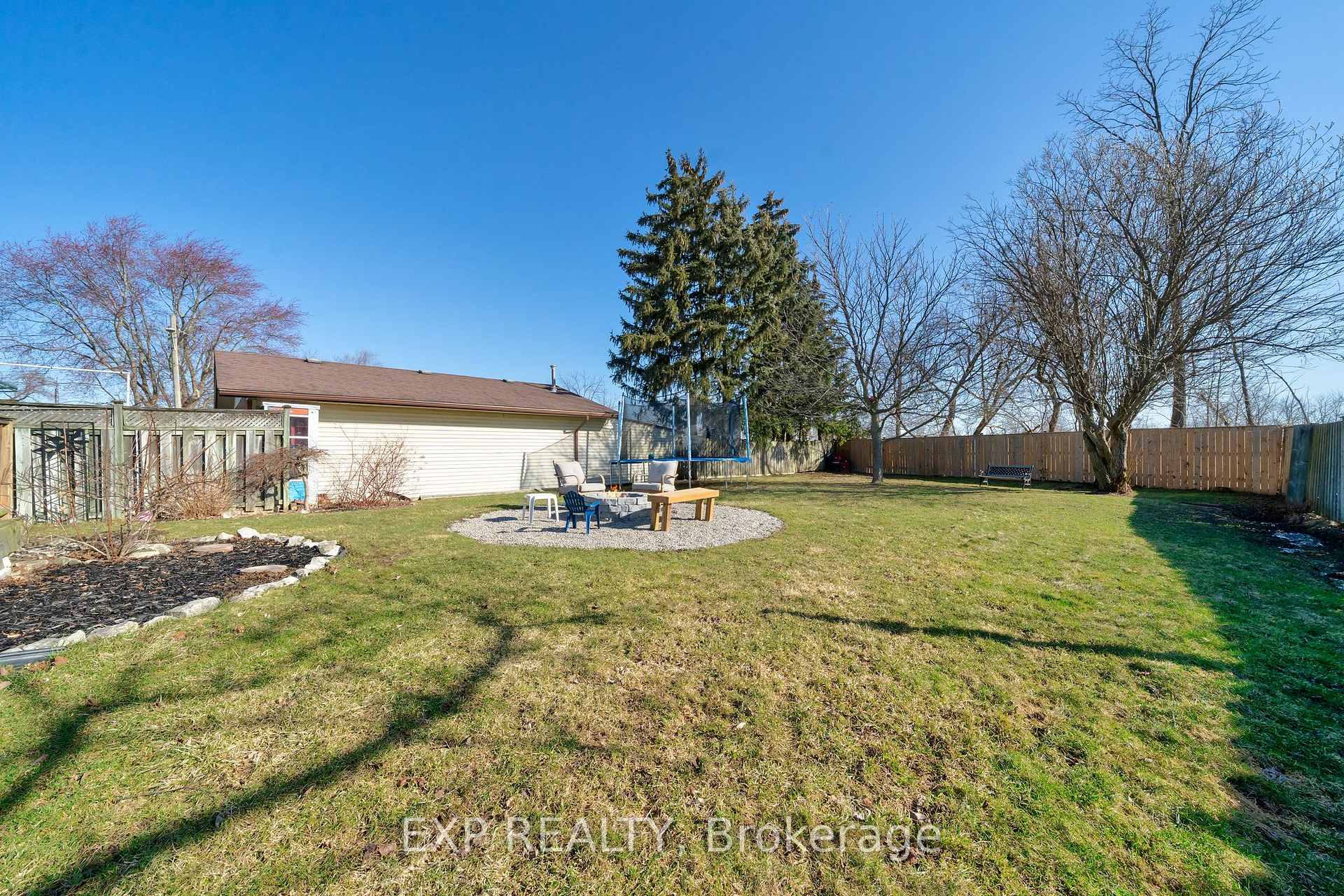 Photo 31 of 4 Dunn Street, St. Catharines, Burleigh Hill — HOMEH
