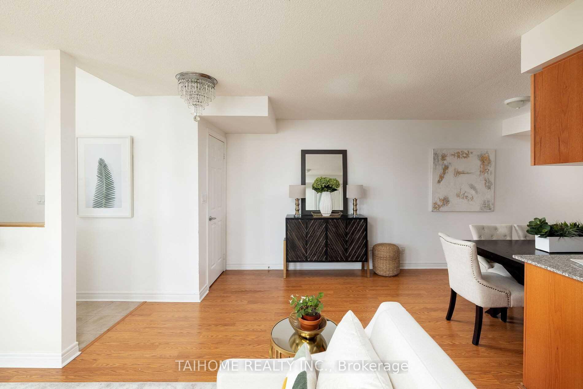 Photo 3 of Unit 102, 132 Aerodrome Crescent, Toronto, Thorncliffe Park — HOMEH