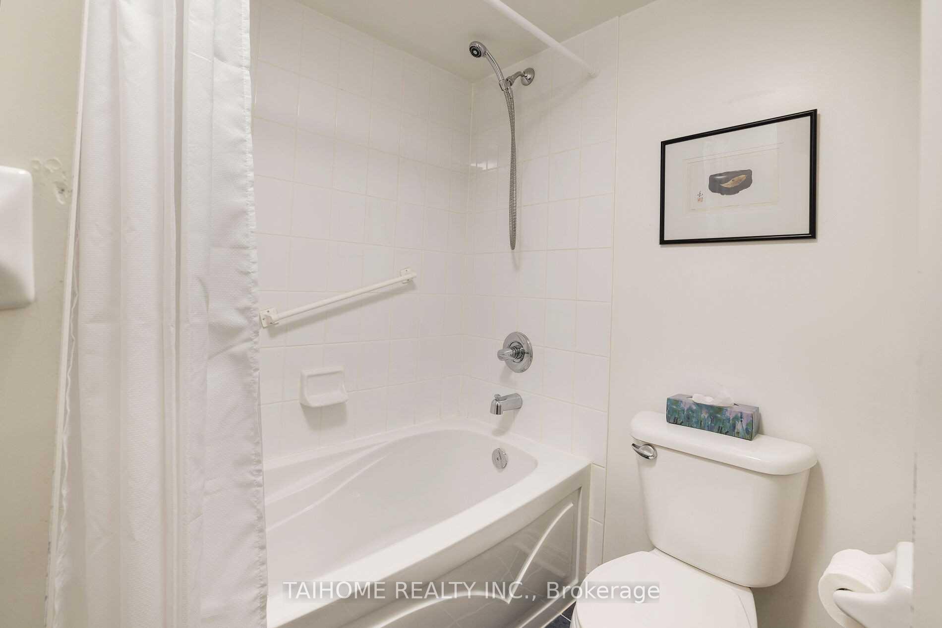 Photo 12 of Unit 102, 132 Aerodrome Crescent, Toronto, Thorncliffe Park — HOMEH