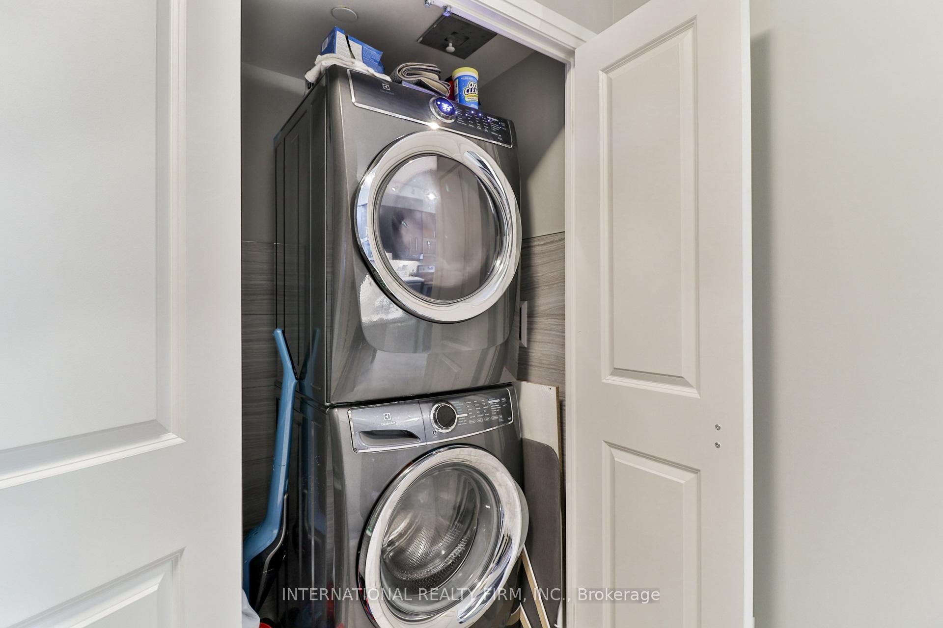 Photo 15 of Unit Lph10, 3700 Highway 7, Vaughan, Vaughan Corporate Centre — HOMEH